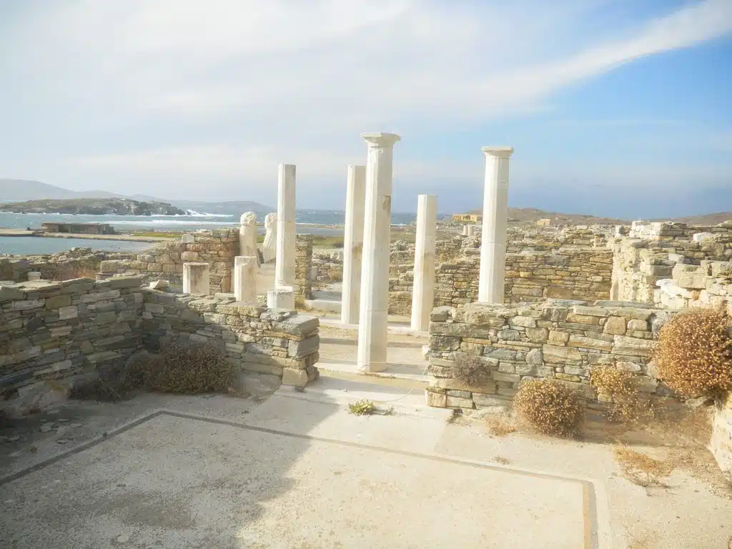 Delos
