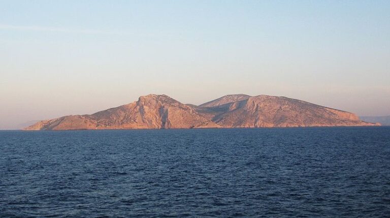 Keros island, part of Koufonisia - Phso2, Wikipedia.