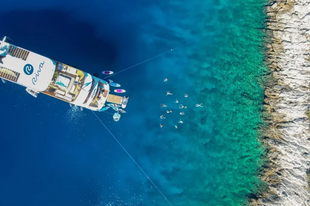 When Is the Best Time to Charter a Yacht in Greece? Month-by-Month