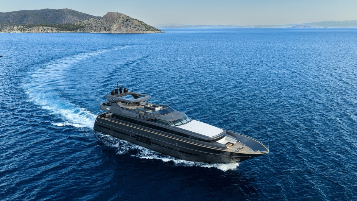 Motor yacht NOEMA underway in Greece