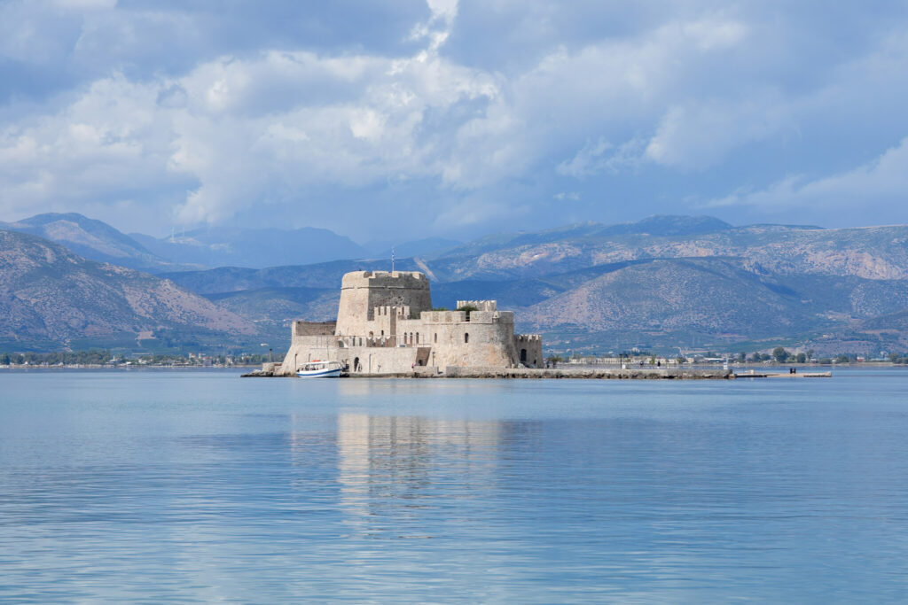 Bourtzi Castle in the harbour of Nafplio, Greece. Photo: Giles Laurent, CC BY-SA 4.0