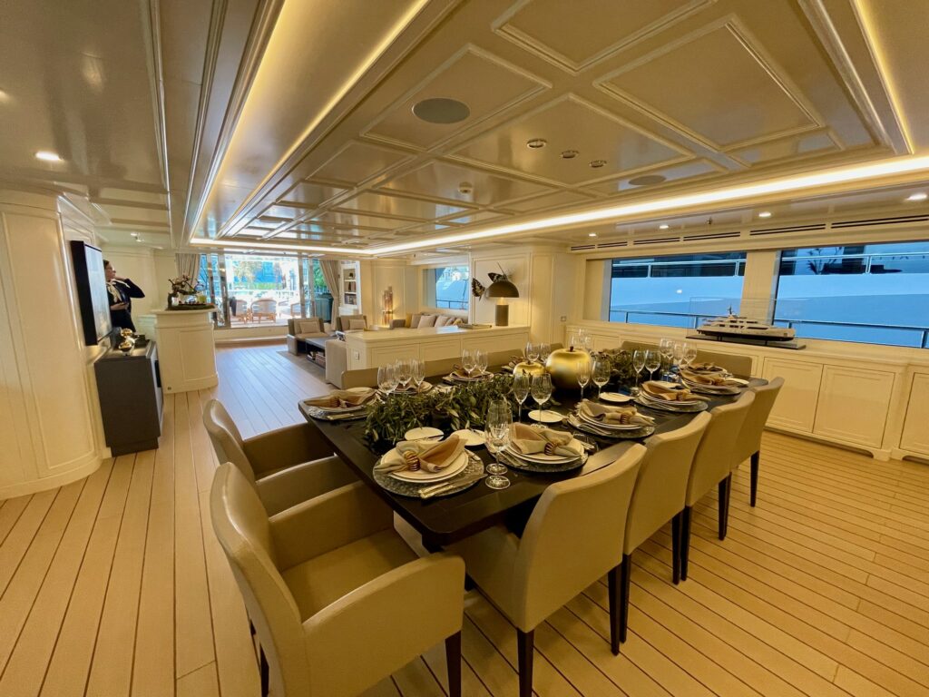 BOJI, the dining room laid for the group