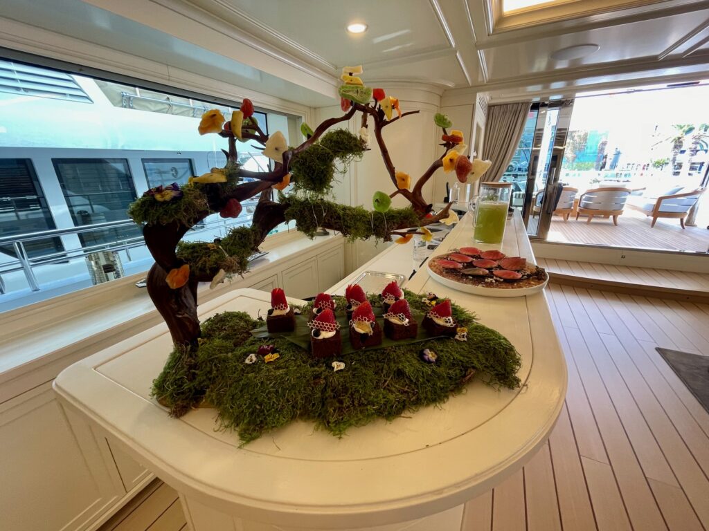 BOJI, the fairy-tale dessert spread with a dried-fruit tree on a forest bed
