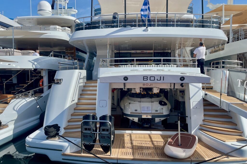 BOJI, her stern and swim platform at the show