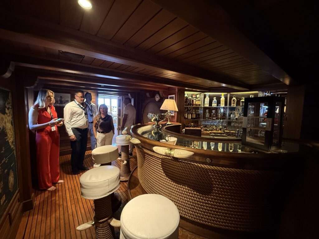CHRISTINA O, Ari's Bar with its rope-wrapped counter
