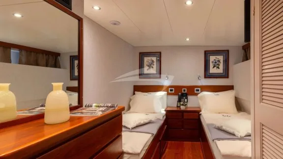 Twin Cabin