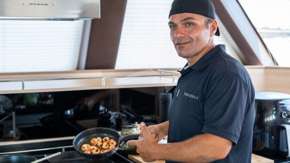 Image of SEAZEN II yacht #17