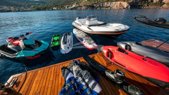 Watere Toys and Tender