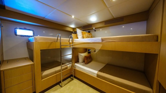 Twin Cabin