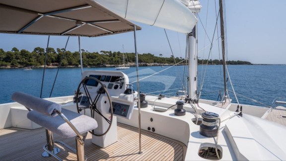 Image of SEAZEN II yacht #7