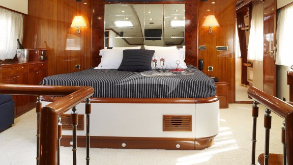 Image of DREAM B yacht #3