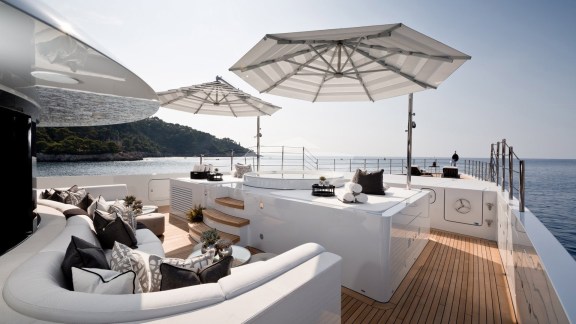 Sun deck