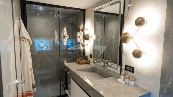 Image of NORTH WIND yacht #21