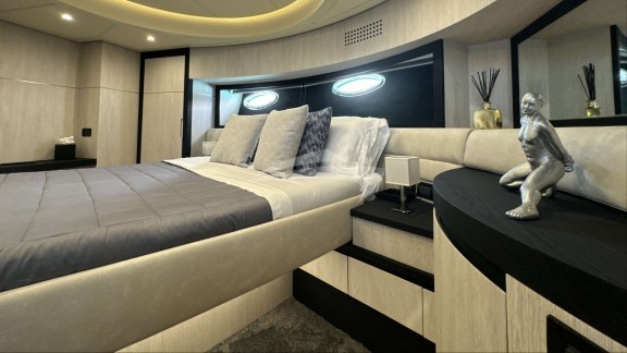 Image of THYKE III yacht #8