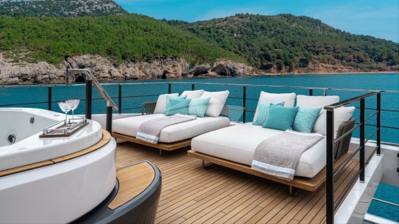 Image of FIFI yacht #5