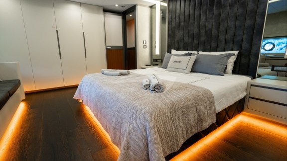 Image of NORTH WIND yacht #20