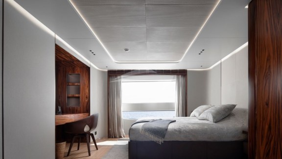 Image of LEXSEA yacht #24