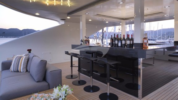 Image of QUEEN MARE yacht #10