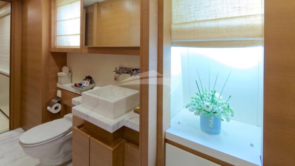Convertible Cabin Bathroom