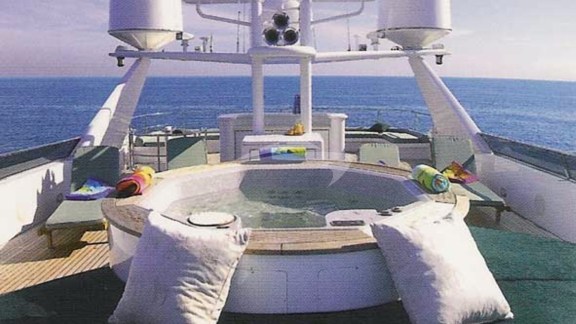 Deck Jacuzzi