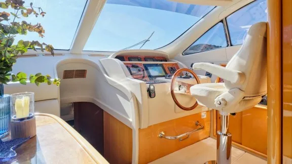 Image of LADY L yacht #20