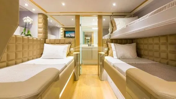 Twin Cabin