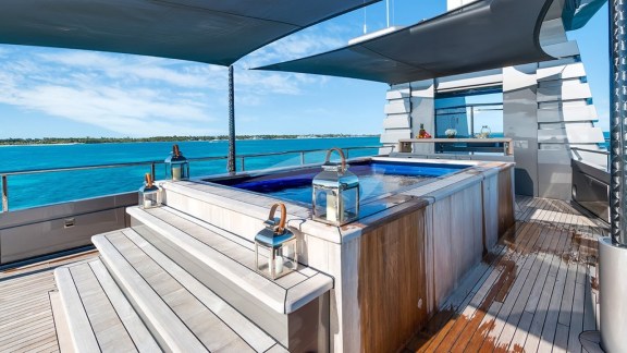 Image of MIZU yacht #23