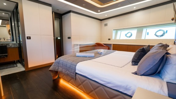 Image of NORTH WIND yacht #13