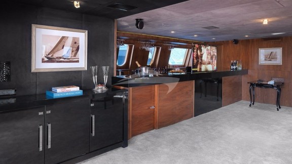 Image of QUEEN MARE yacht #8