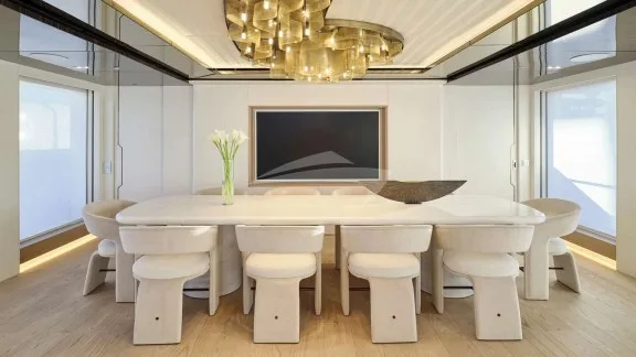 Main Deck Dining