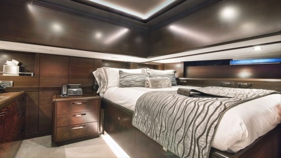 VIP Stateroom (Queen)