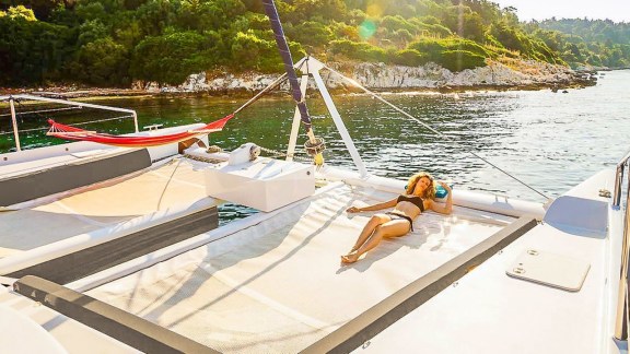 Image of MYSTIQUE yacht #12