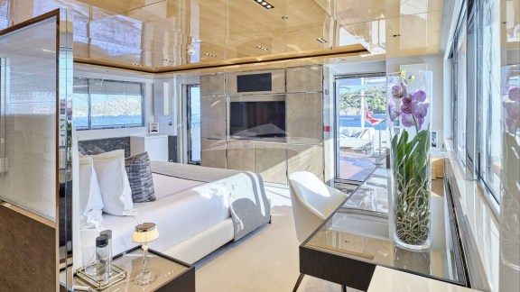 Master Stateroom.with TV