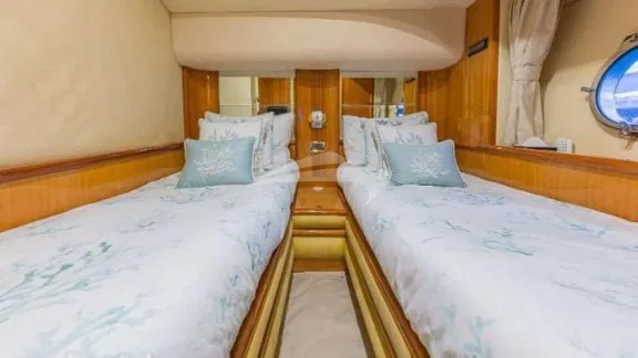 Twin Cabin