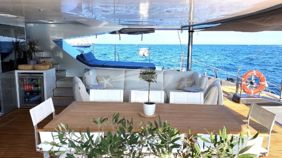 Image of CARTOUCHE yacht #27