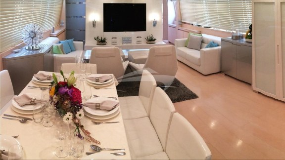 Saloon and formal dining