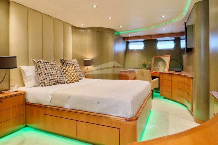 VIP Cabin