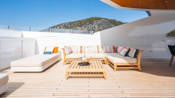 Deck Seating
