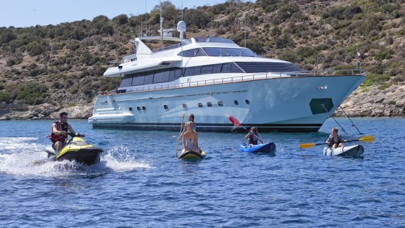 Image of MARTINA yacht #19