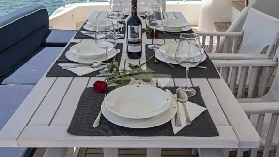 Deck Dining