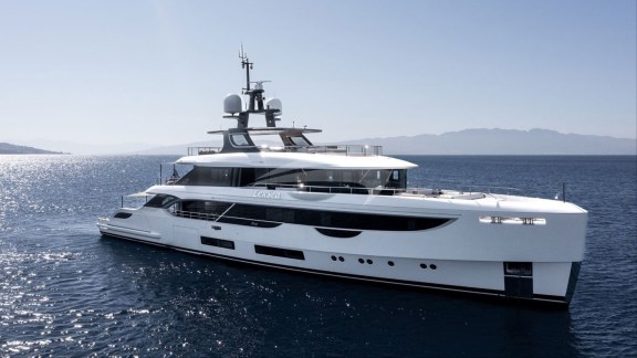 Image of LEXSEA yacht #27