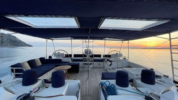Image of BLUE GRIFFIN yacht #3