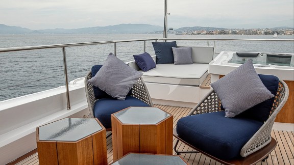 Deck Seating