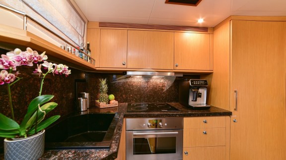 Image of STELLA 117 yacht #23