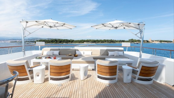 Image of TREEHOUSE yacht #27