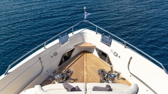 Motor Yacht Divine front deck