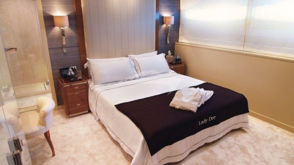 Image of LADY DEE yacht #9