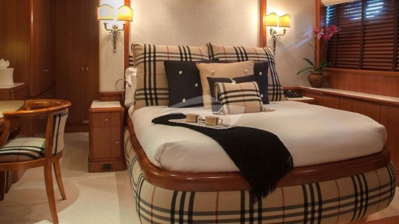 Guest Cabin (Burberry)