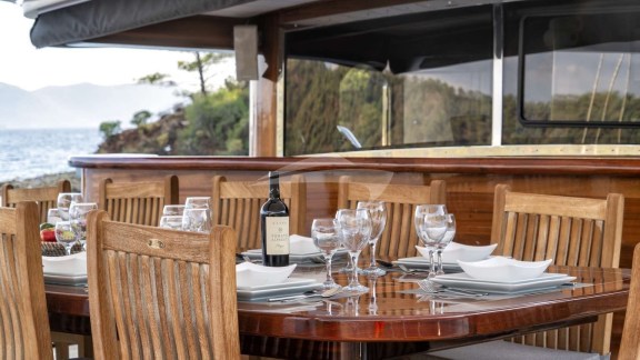 Image of CAUSTIC yacht #14