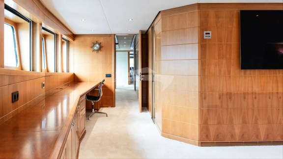 Image of BENIK yacht #9